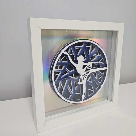 Dancer Shadow Box 3D Art Holographic Background - Picture 13 of 14